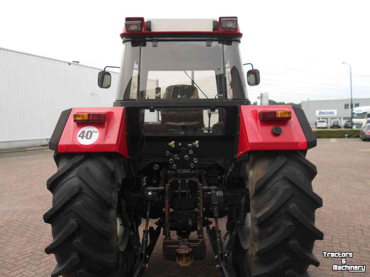 Tractor / Trekker Case-IH 1056 xla