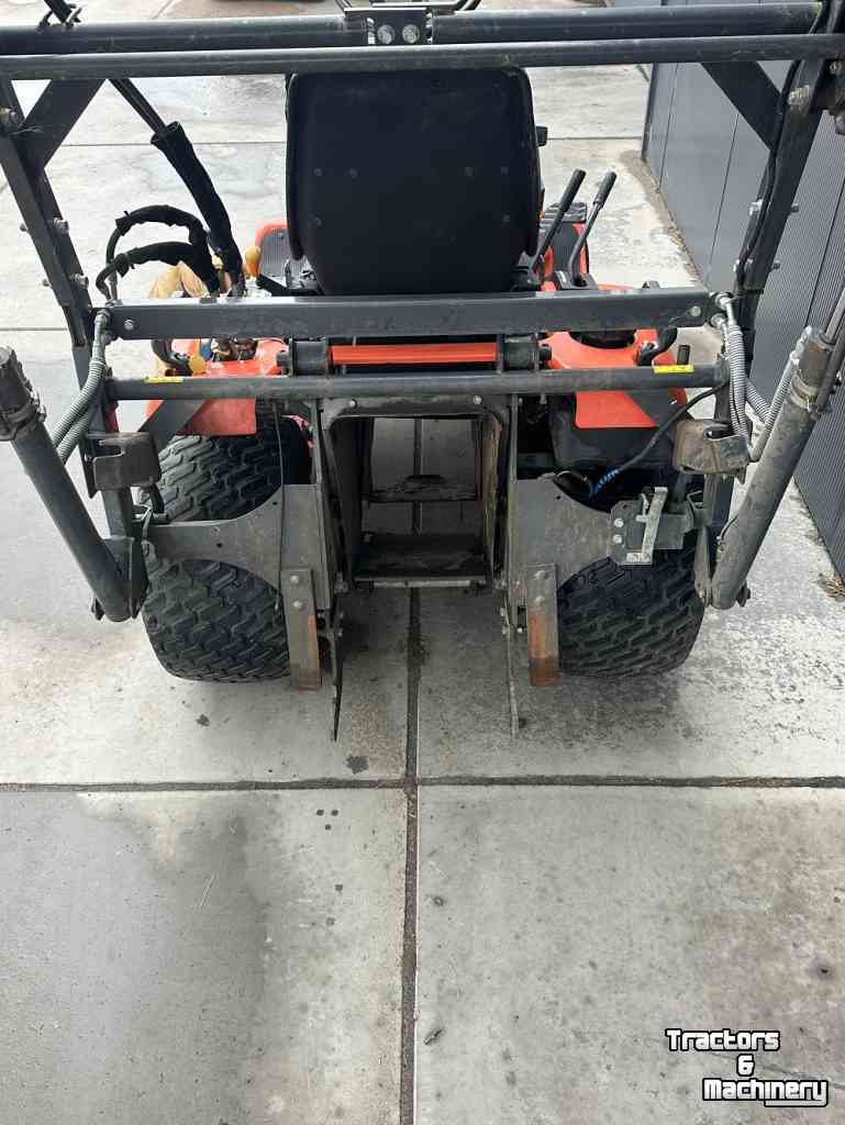 Zitmaaier Kubota G23HD