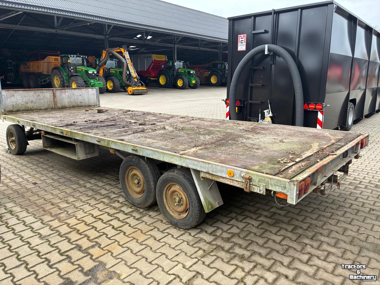 Veewagen / Veetrailer  Plattewagen/aanhanger