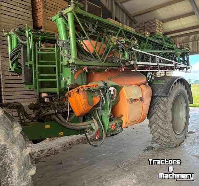 Veldspuit Amazone UX 4200 spuit