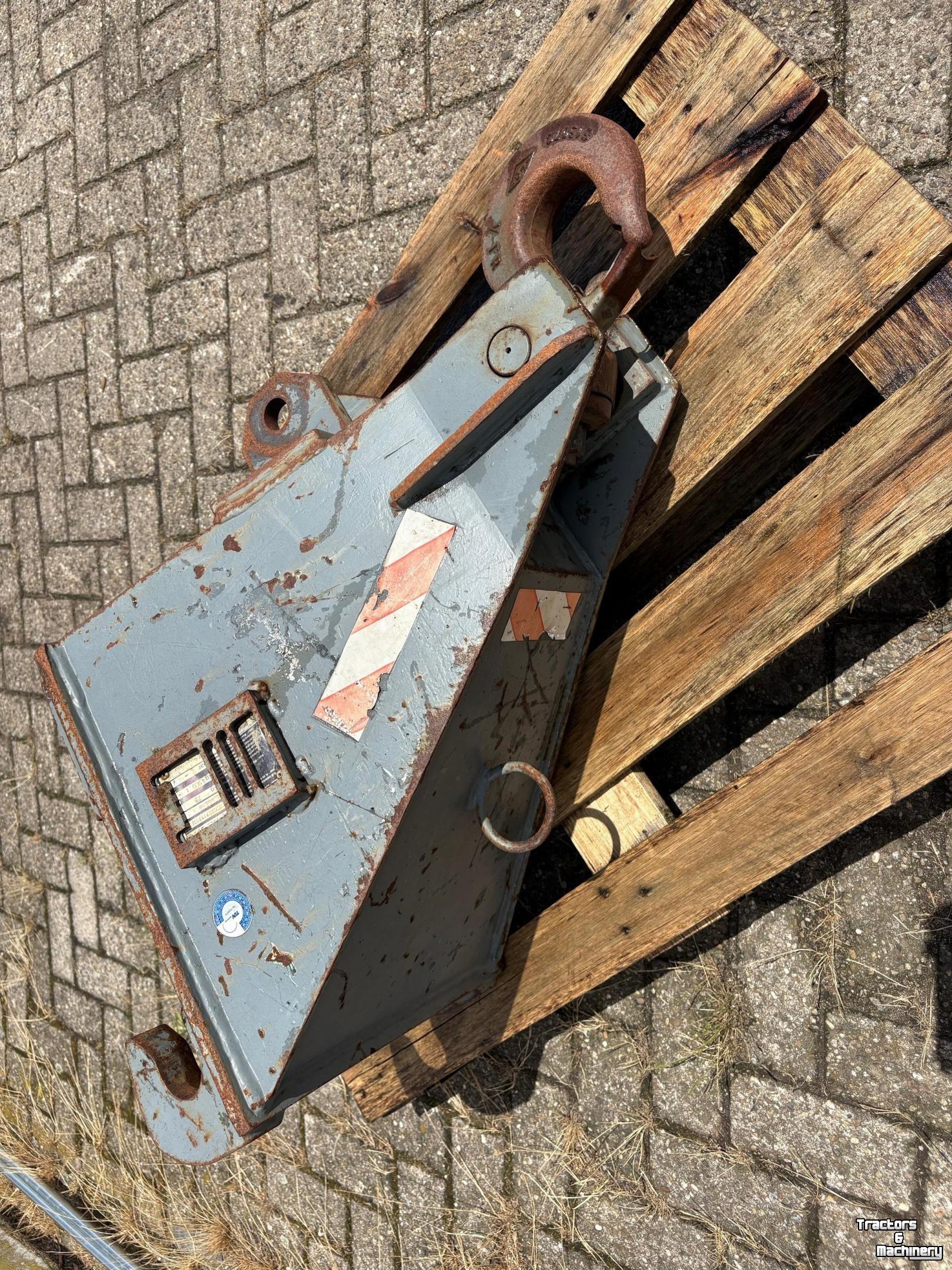 Hijs Jibs Merlo hijshaak 4500 kg ZM2
