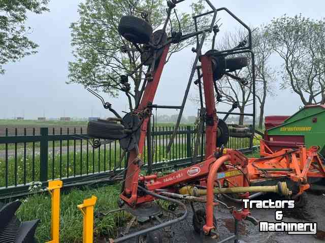 Schudder Vicon Fanex 683    Kverneland