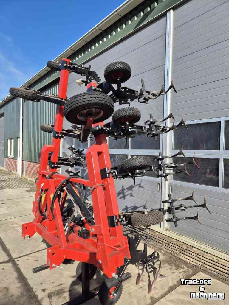 Schoffelmachine / Schoffelbalk  SLM schoffelmachine