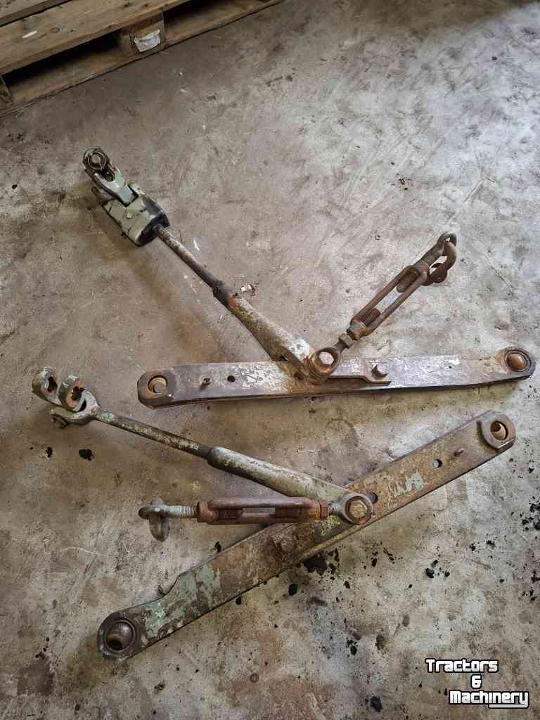 Gebruikte onderdelen van tractoren Deutz 8006 10006 13006