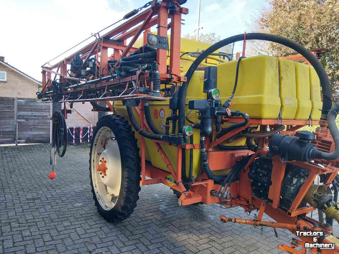 Veldspuit Douven Getrokken Veldspuit 27 meter met AirJet