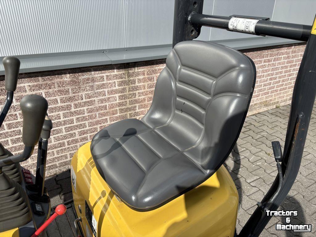 Mini-graver / Mini-graafmachine Yanmar SV08