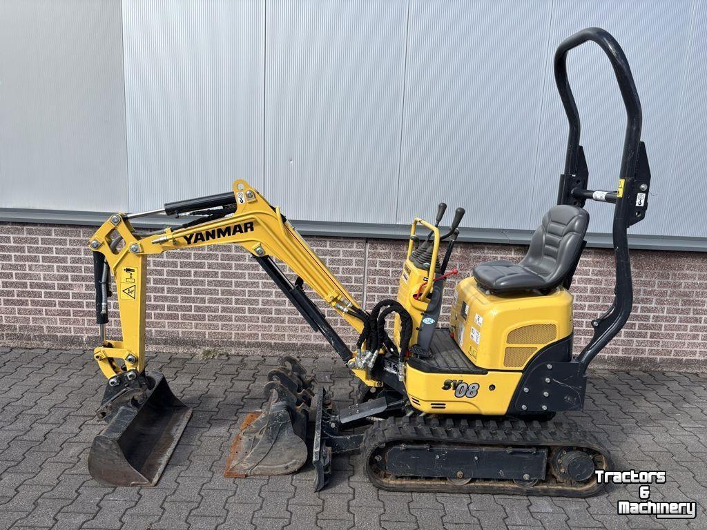 Mini-graver / Mini-graafmachine Yanmar SV08