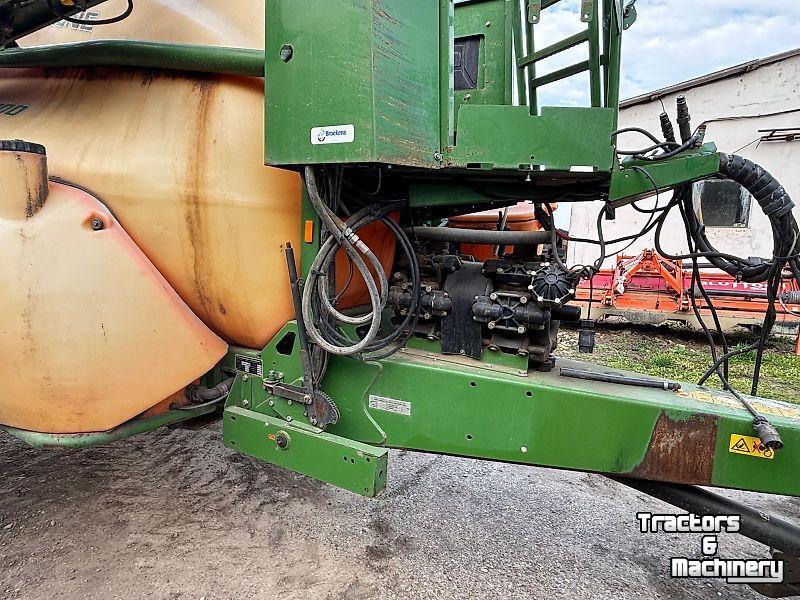 Veldspuit Amazone UX 4200