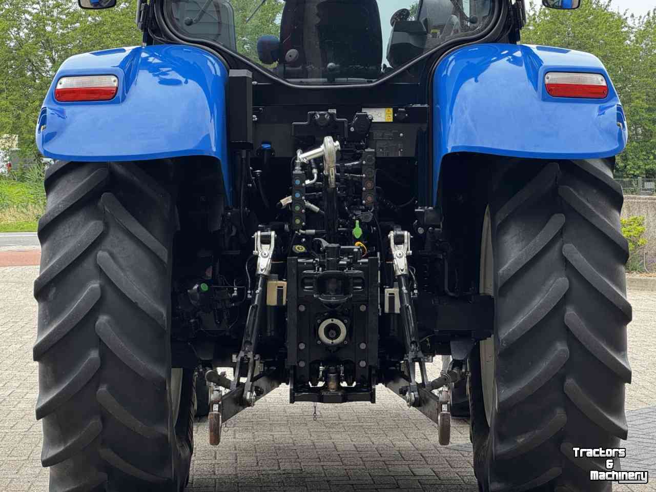 Tractor / Trekker New Holland T6.155AC vario 40km Stage V  Fronthef vol geveerd 2091u