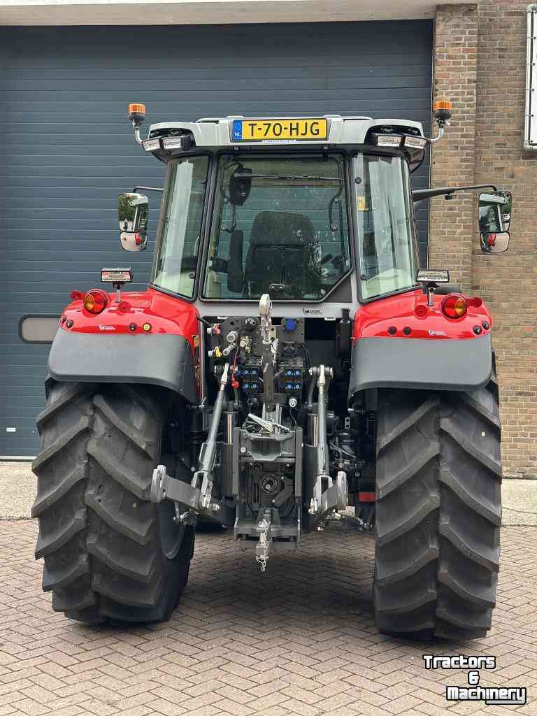 Tractor / Trekker Massey Ferguson 5S.135 Dyna-6 Exclusive