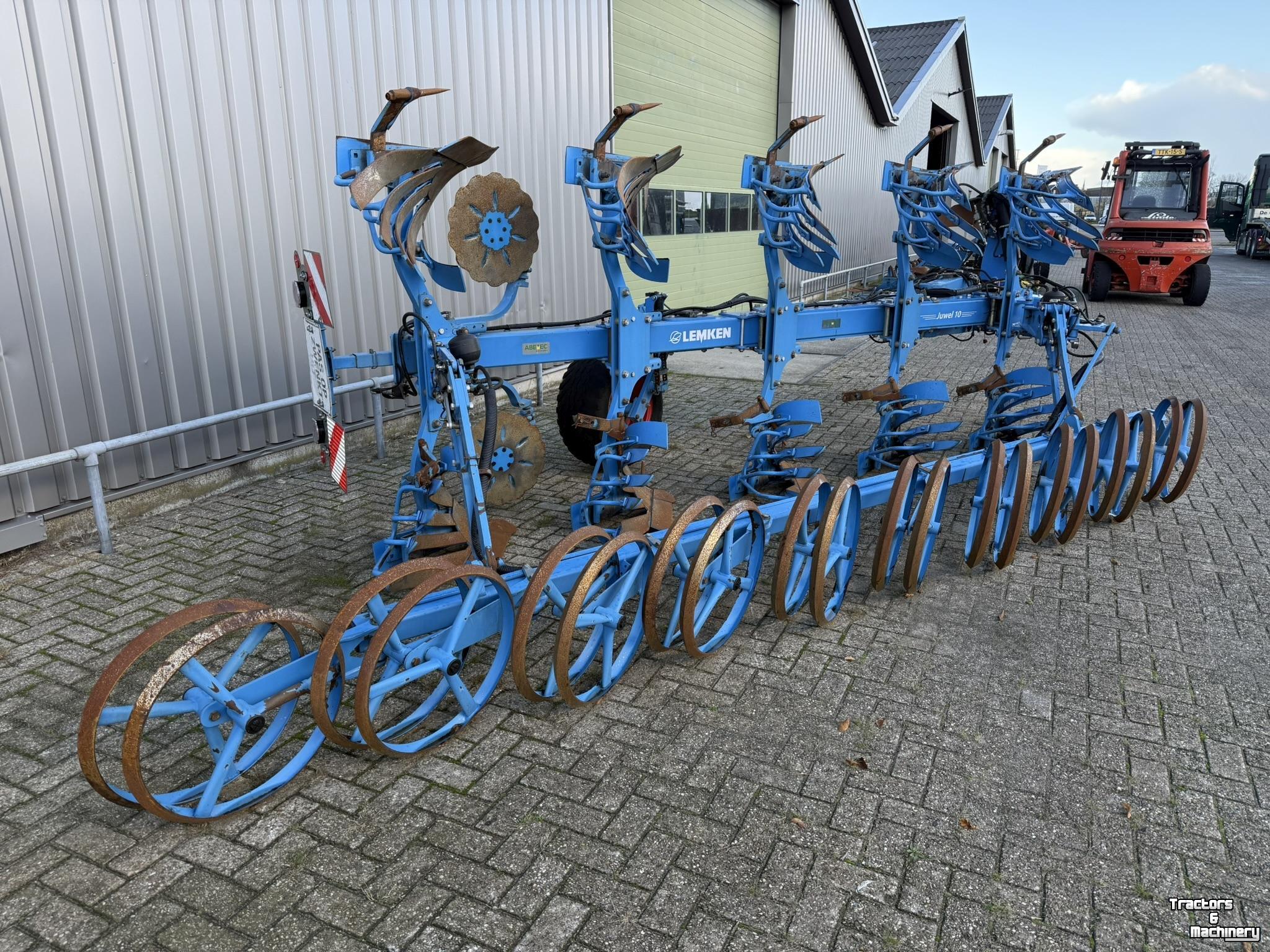 Ploegen Lemken Juwel 10MV-5 met FlexPack