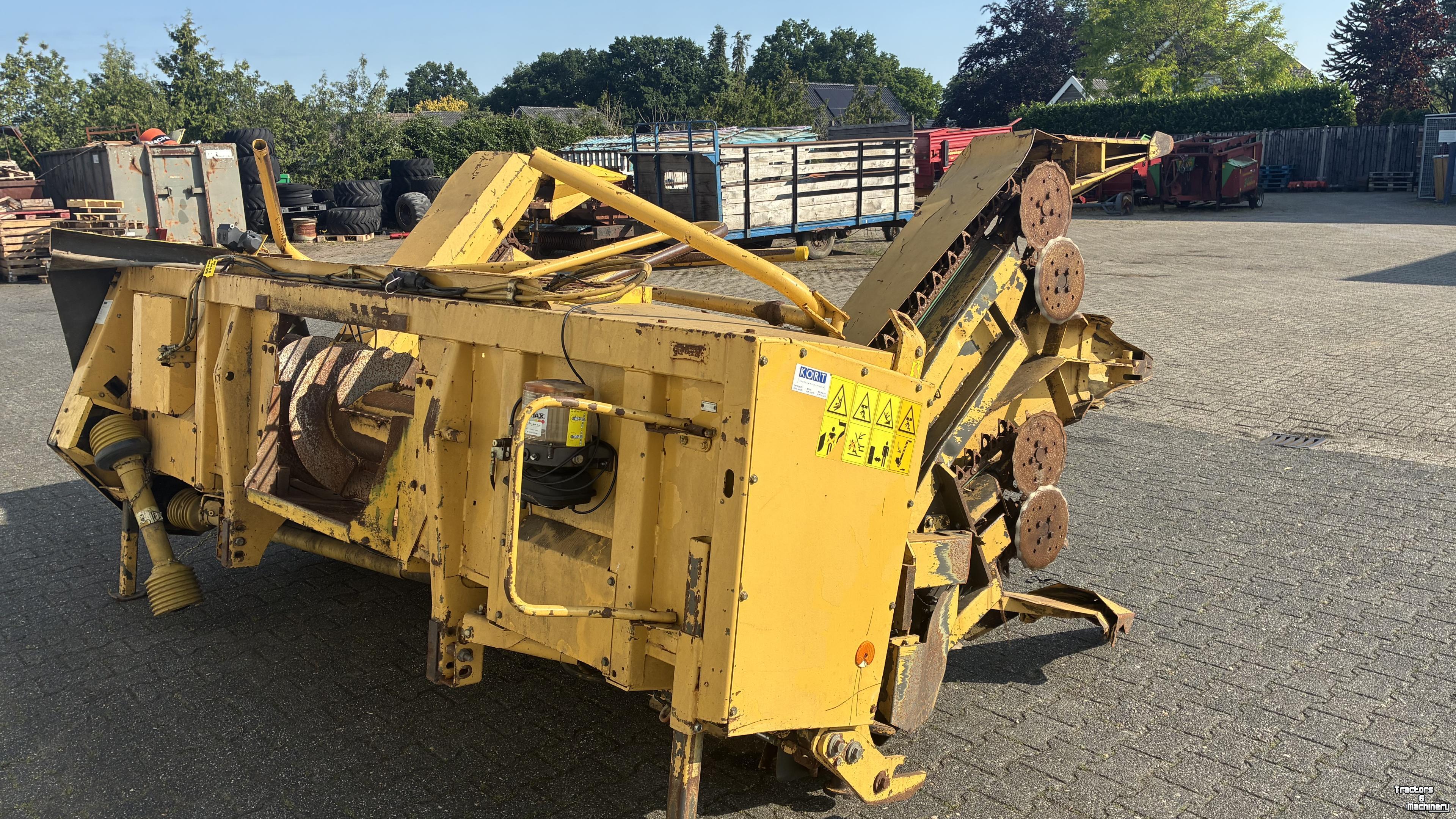 Maisbek New Holland New Holland 300N8 Maisbek