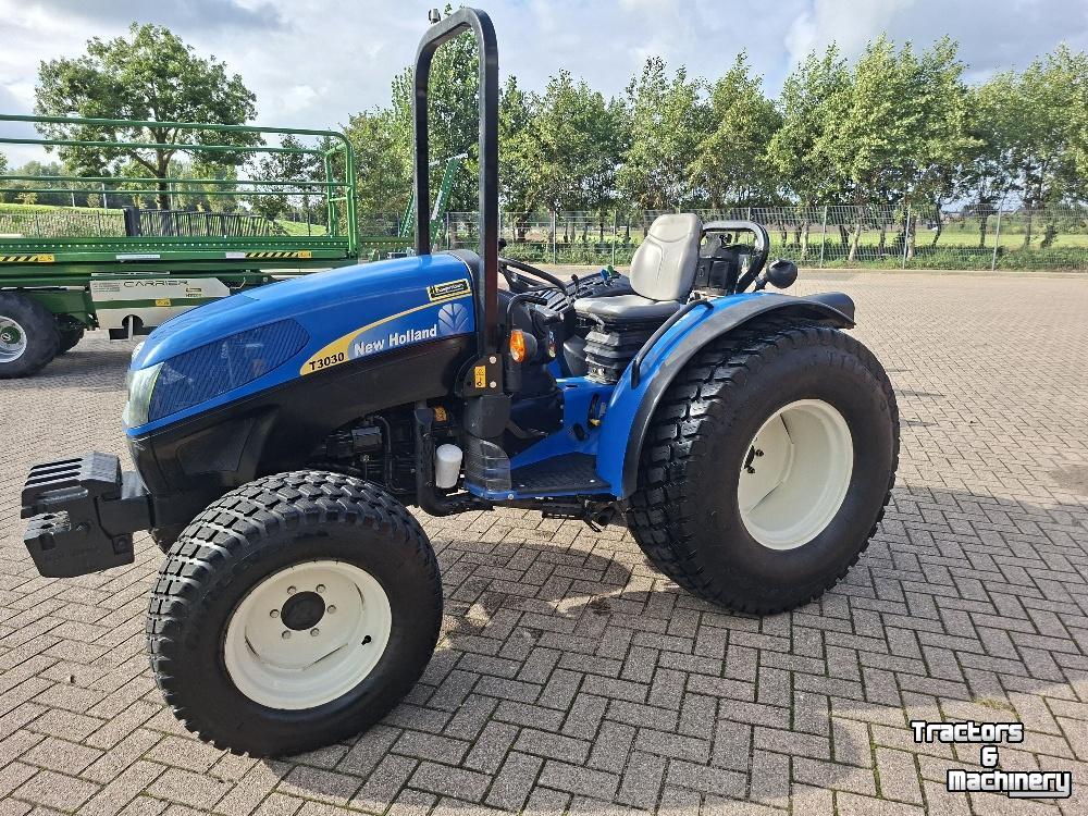 Smalspoor tractor New Holland T3030