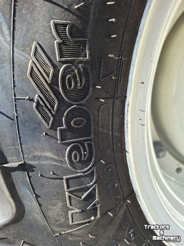 Wielen, Banden, Velgen & Afstandsringen Kleber 300/70R20