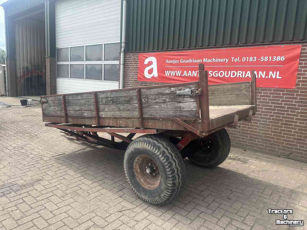 Kipper / Kiepwagen / Landbouwkipper  Kieper / Kipwagen / Kipper