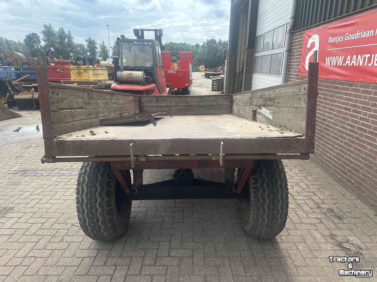Kipper / Kiepwagen / Landbouwkipper  Kieper / Kipwagen / Kipper