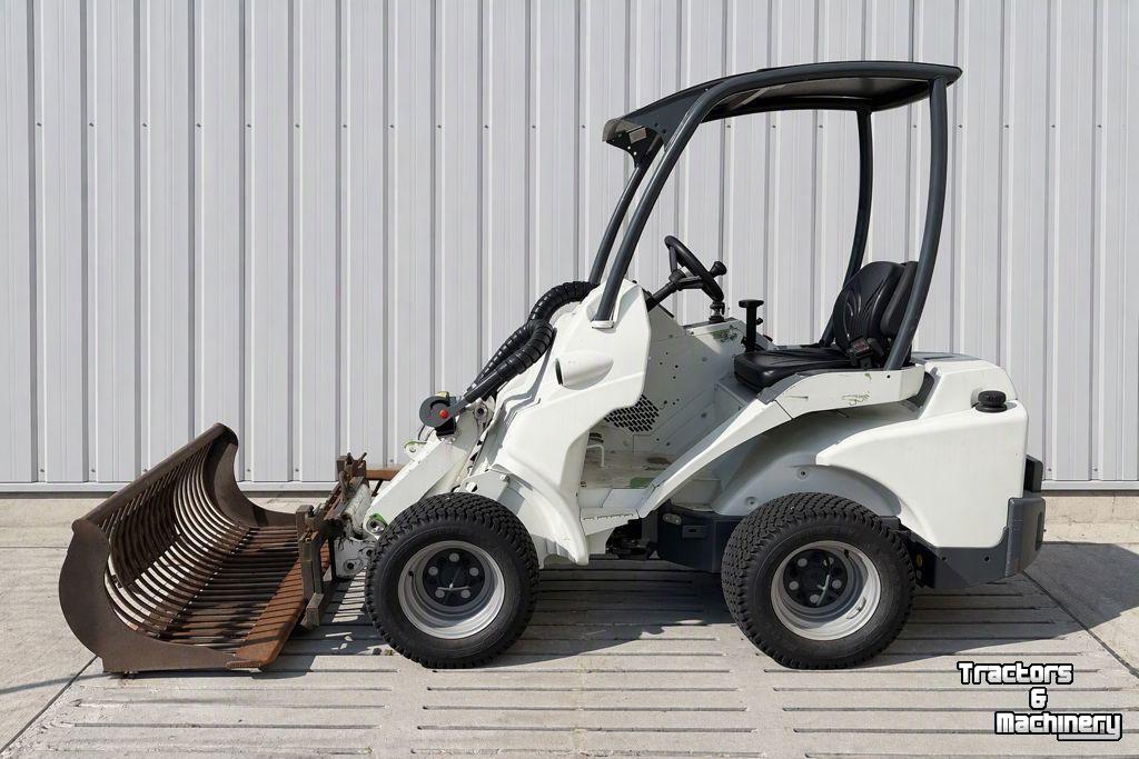 Shovel / Wiellader / Kniklader Avant Avant 523