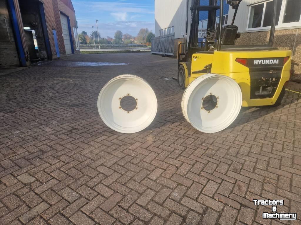 Wielen, Banden, Velgen & Afstandsringen Molcon New Holland Velgen 7*32 250/285-6