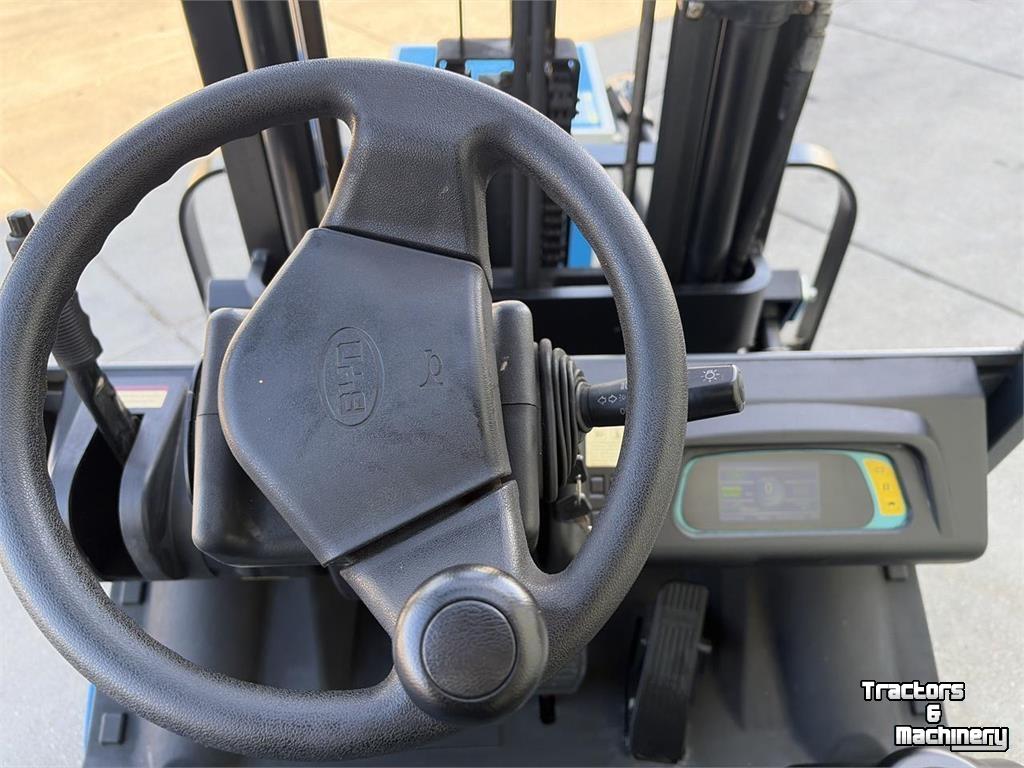 Tractor / Trekker  ECB25-C vorkheftruck