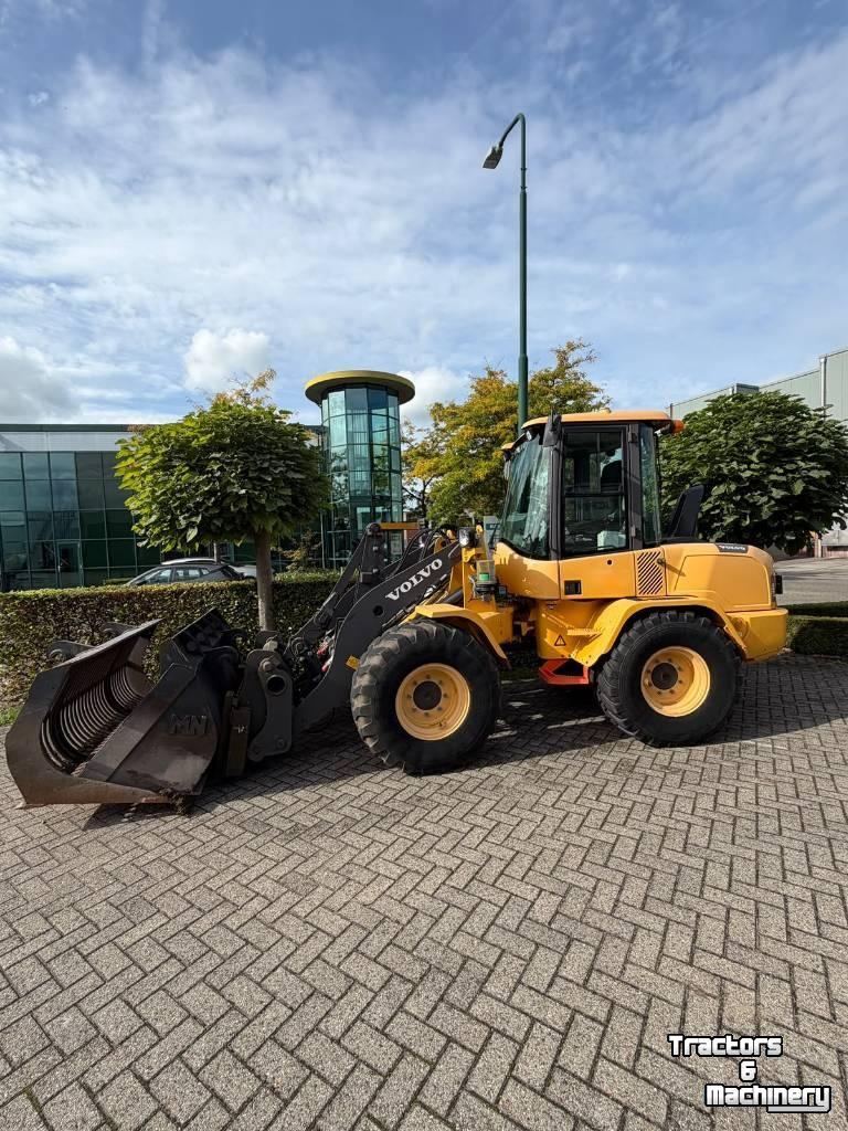 Shovel / Wiellader / Kniklader Volvo wiellader L35GT
