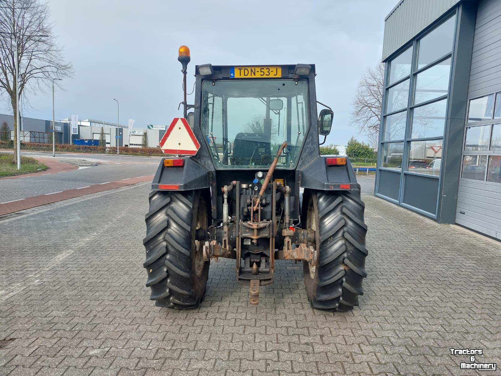 Tractor / Trekker Valtra 455