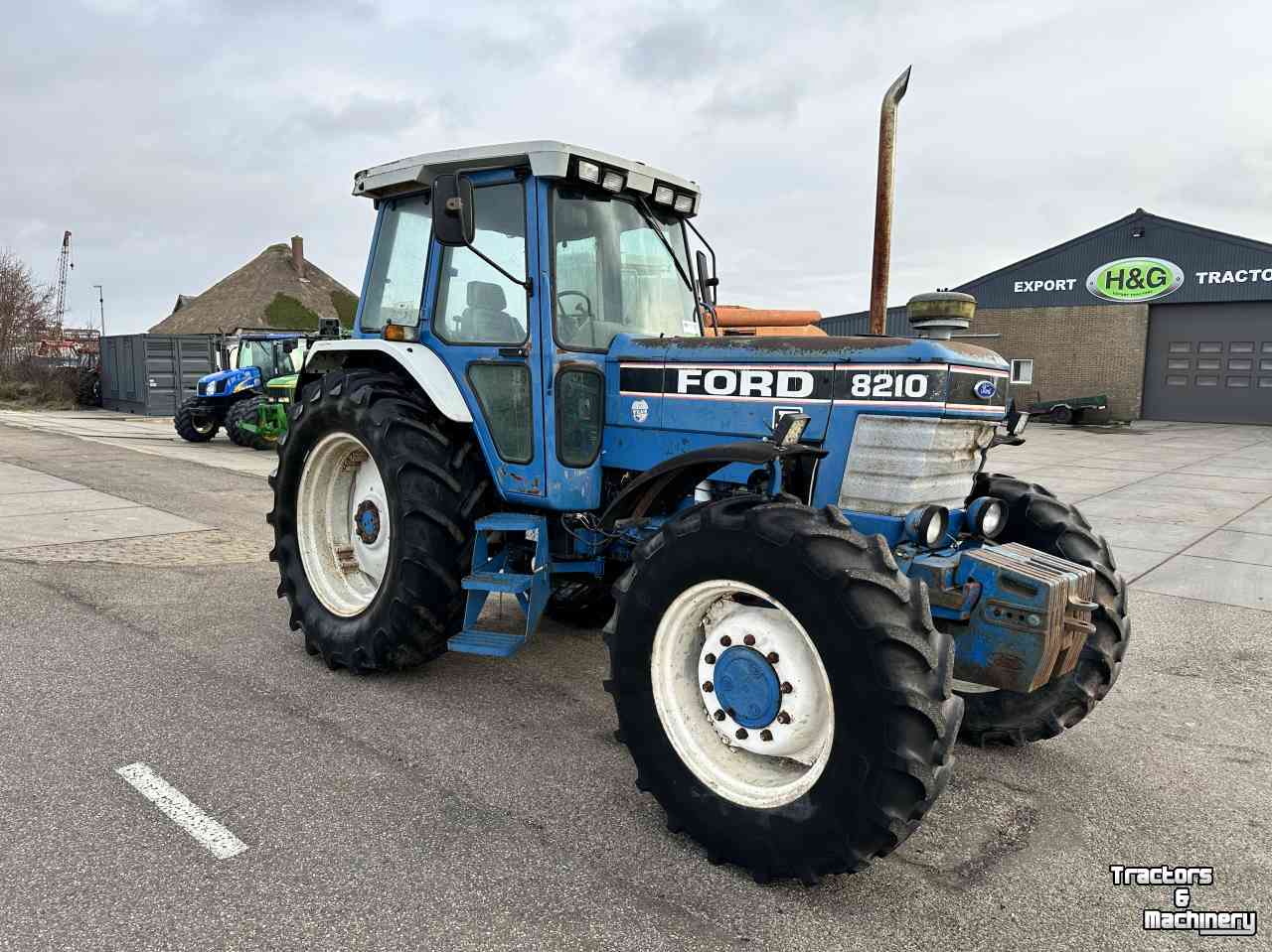 Traktoren Ford 8210