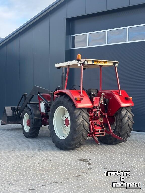 Tractor / Trekker Case 844