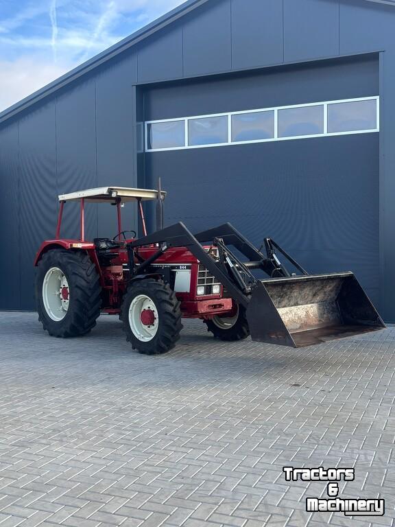 Tractor / Trekker Case 844