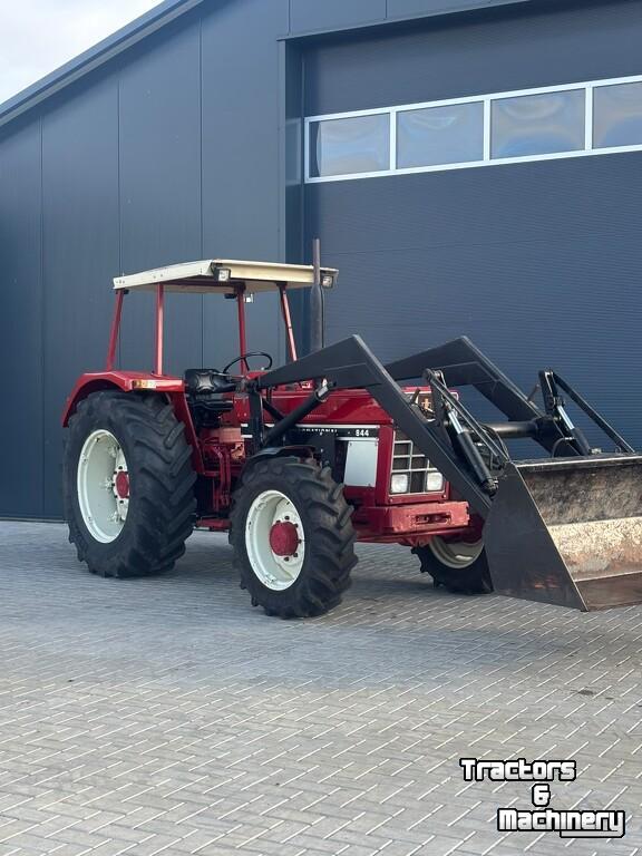 Tractor / Trekker Case 844