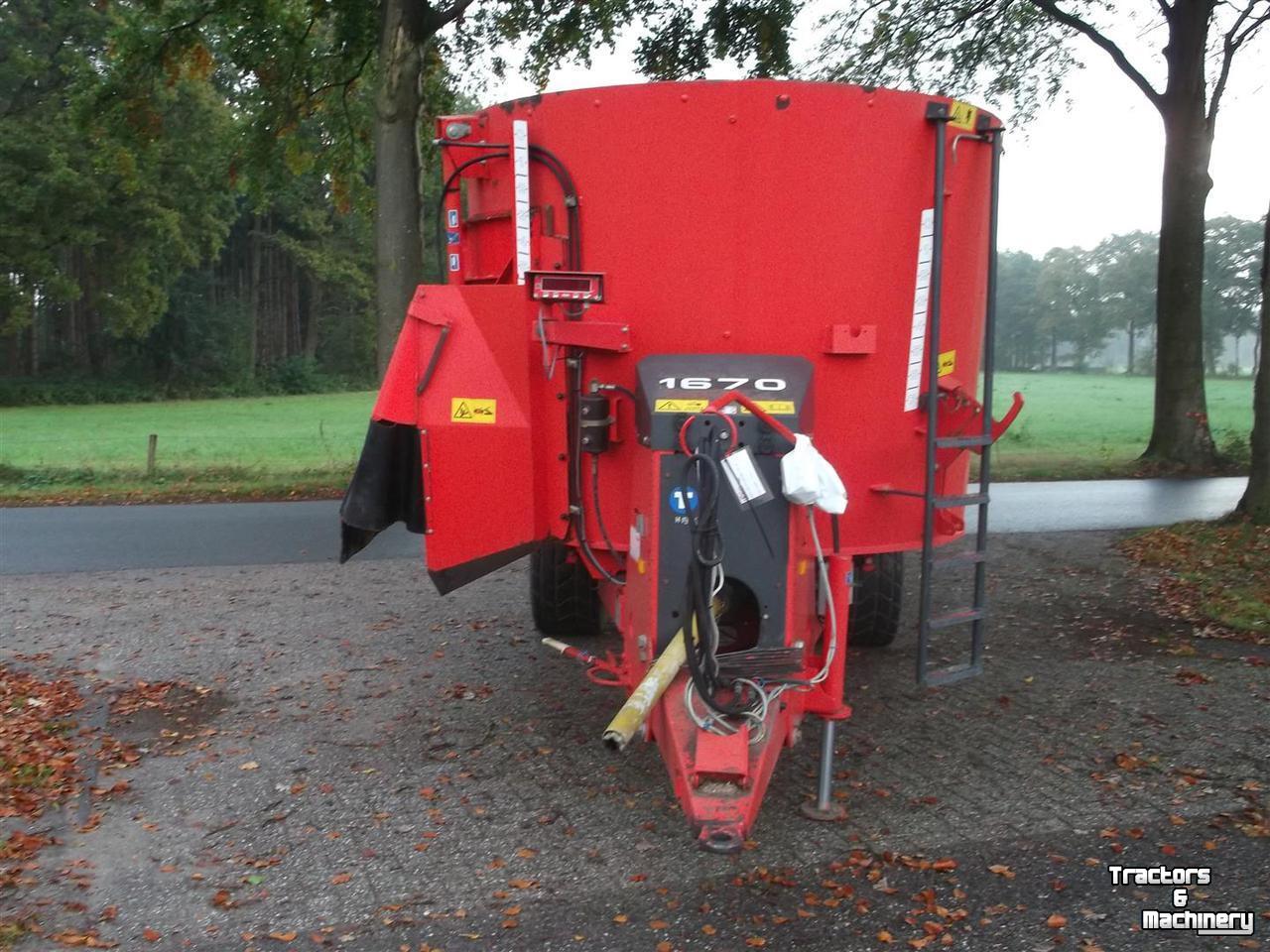 Voermengwagen Vertikaal Kuhn Euromix 16-70