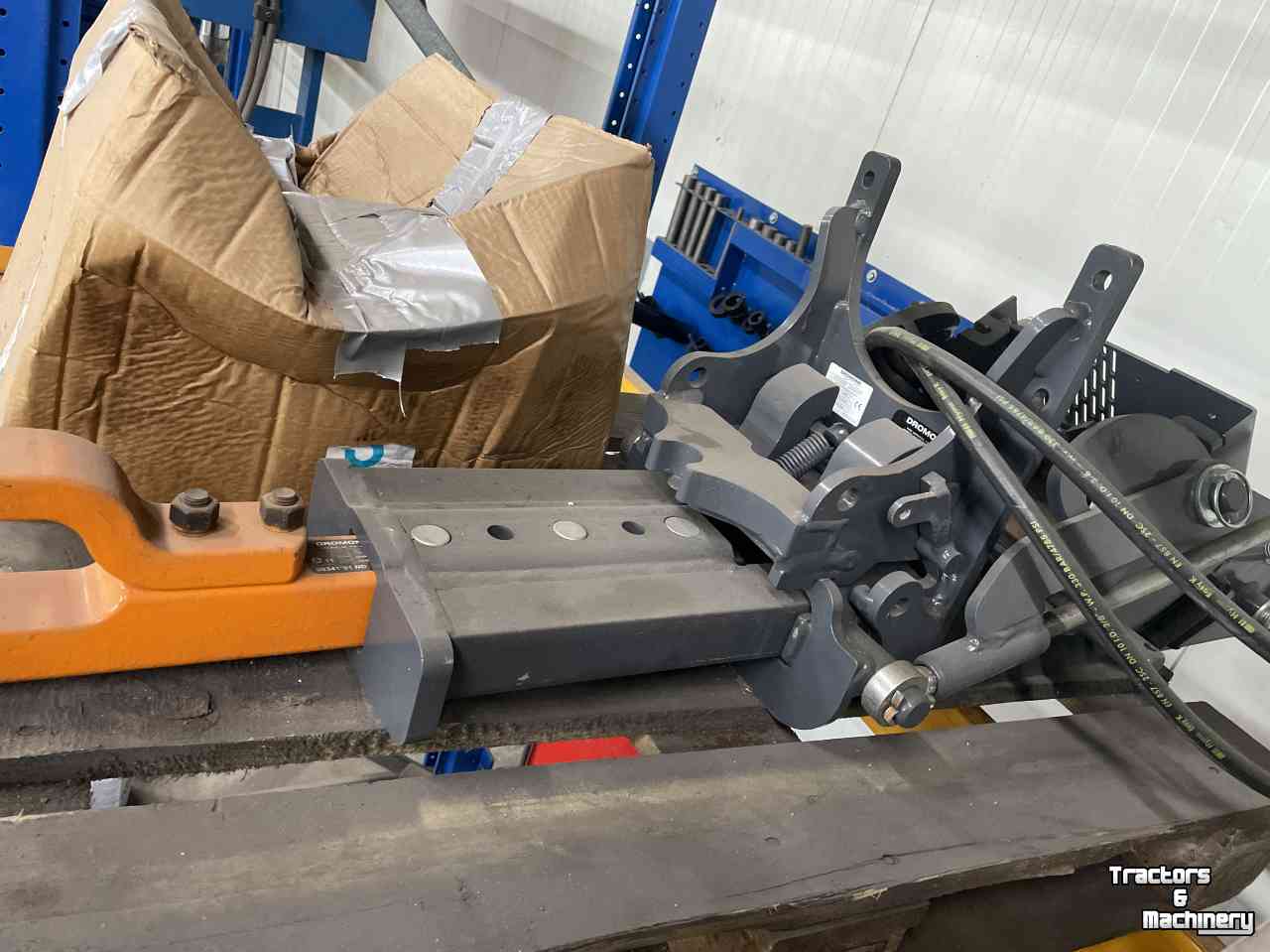 Diverse nieuwe onderdelen Kubota Treklat en  oppikhaak