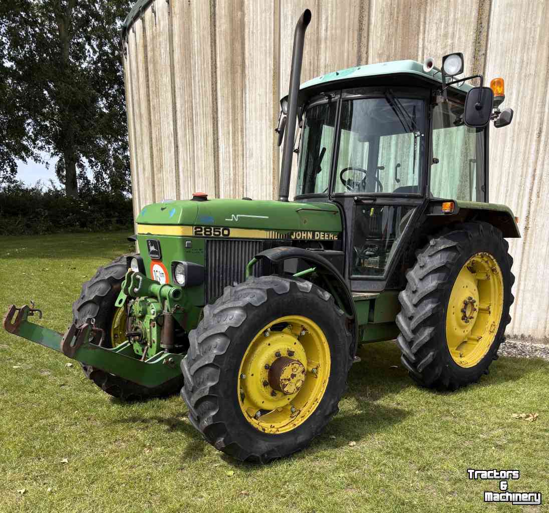 Tractor / Trekker John Deere 2850