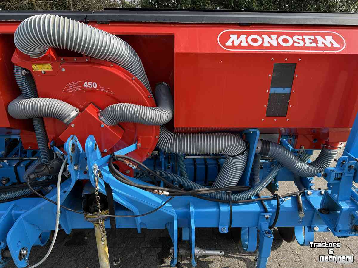 Zaaimachine Monosem NG4. 6 rij maiszaaimachine