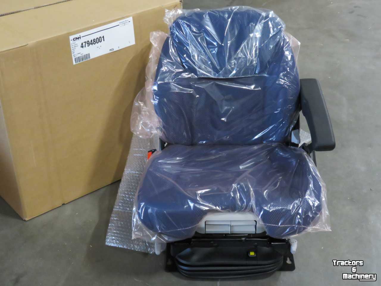 New Holland T5 /T6 DARK BLUE stoel parts:47948001 Grammer MSG95GL/741 - Gebruikte Traktoren - 4264 KG - Veen - - Nederland