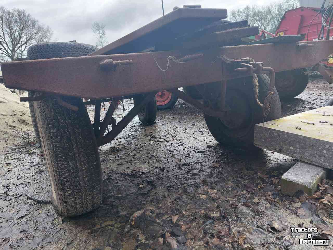 Vierwielige wagen / Landbouwwagen Miedema 2x landbouwagen