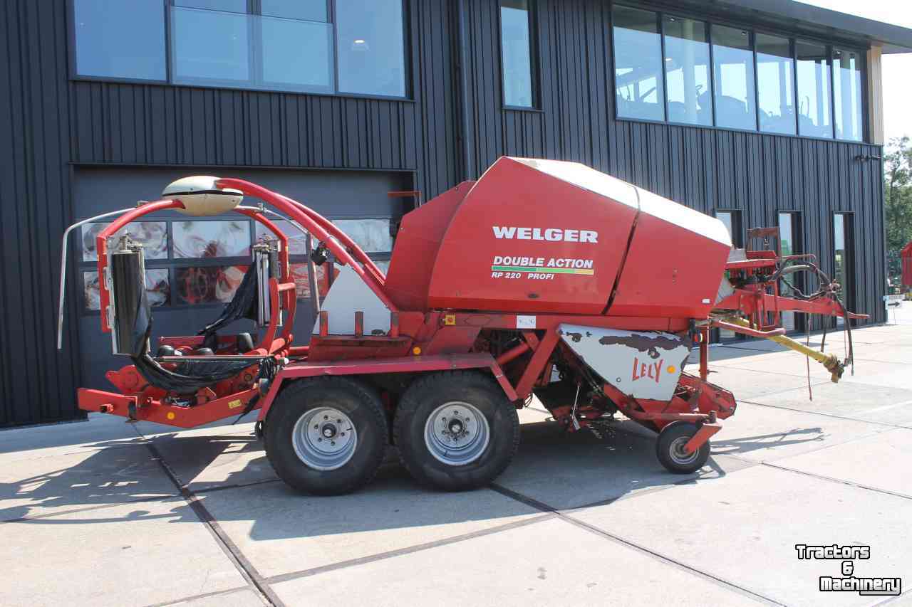 Persen / Balenpers / Pakkenpers Welger RP 220 Profi Double Action Welger/Lely RP220 ronde balenpers wikkelaar pers/wikkelcombinatie