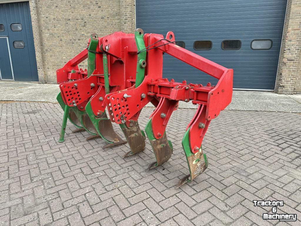 Woeler / Diepwoeler / Voorzetwoeler Unia PLOW 6 VOORZETWOELER