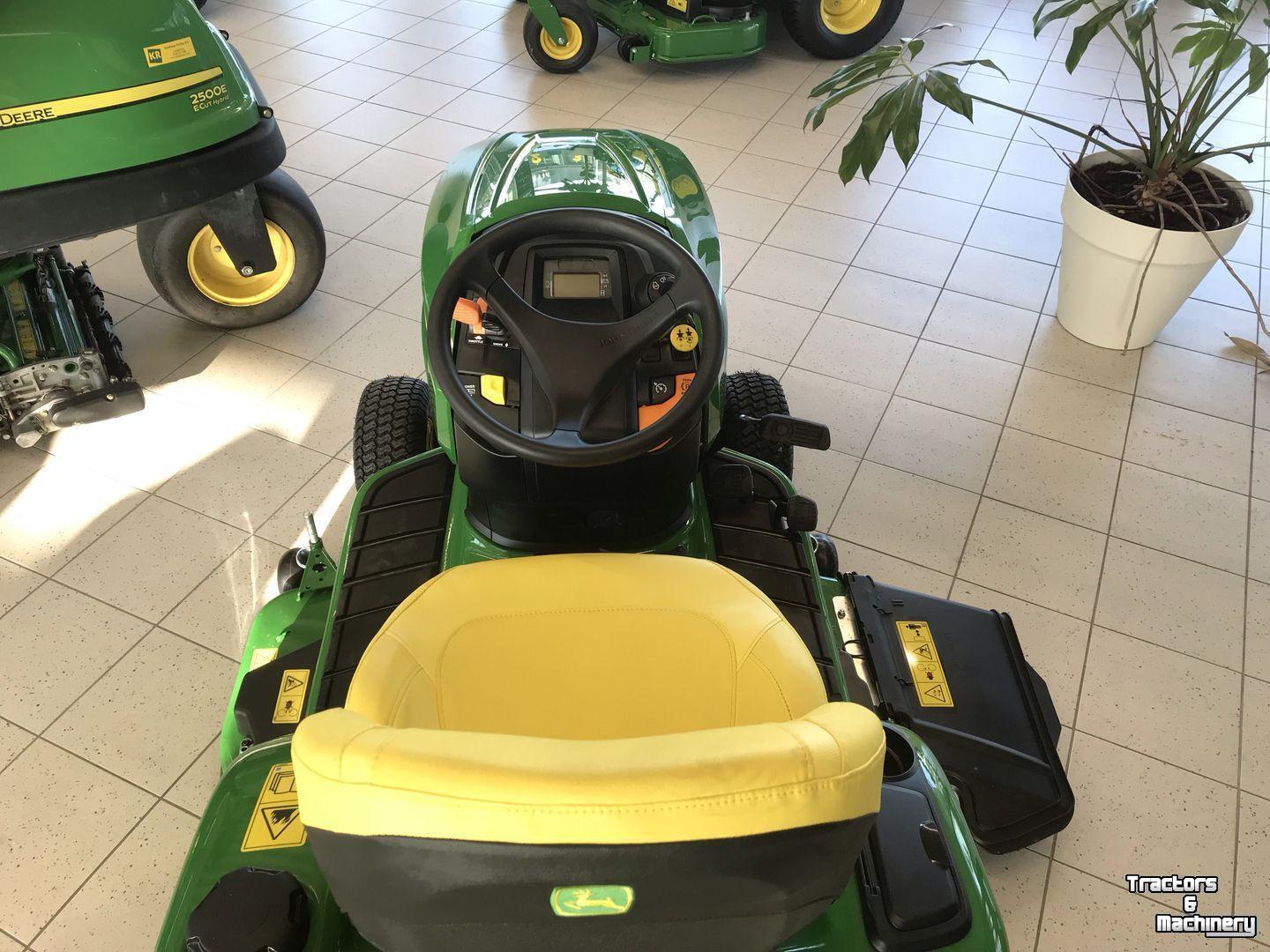 Zitmaaier John Deere X370