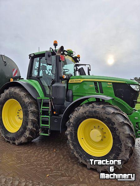 Tractor / Trekker John Deere 6M230
