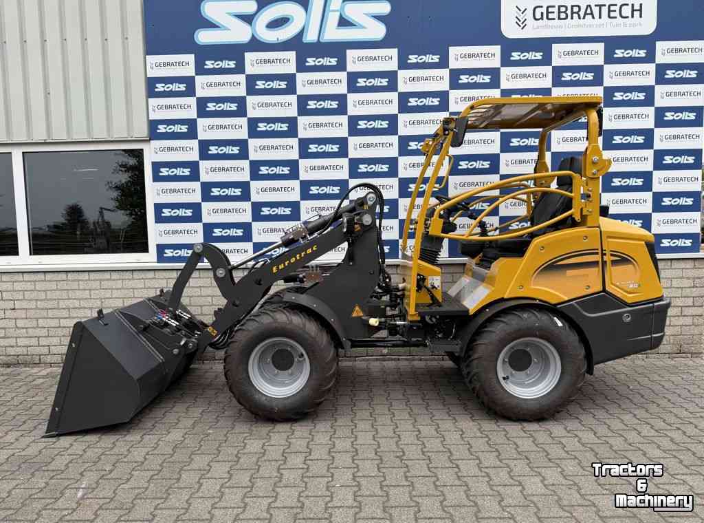 Shovel / Wiellader / Kniklader Eurotrac w12 €325 p/mnd. loader shovel minishovel
