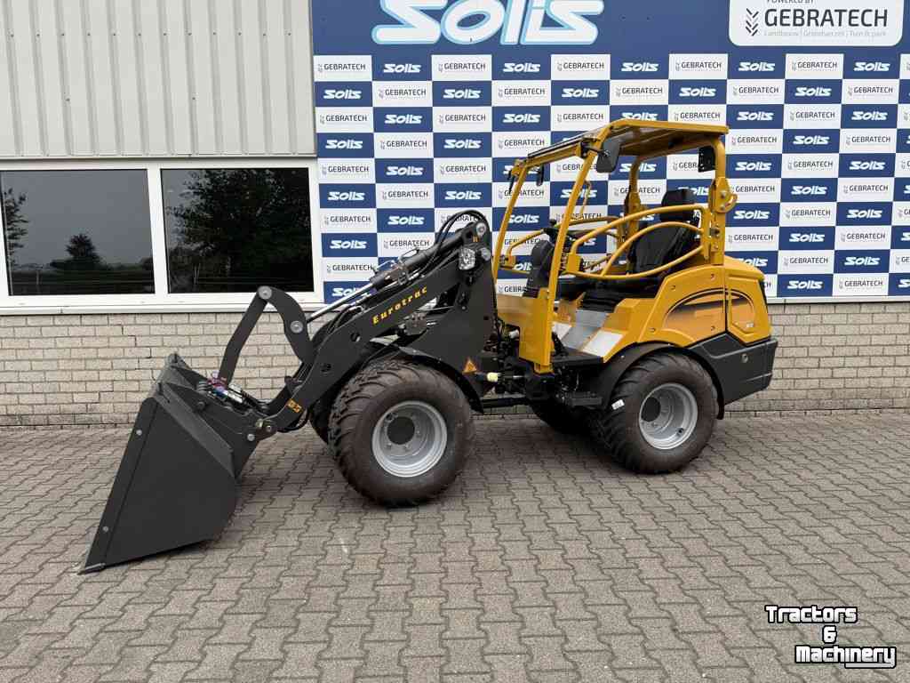 Shovel / Wiellader / Kniklader Eurotrac w12 €325 p/mnd. loader shovel minishovel