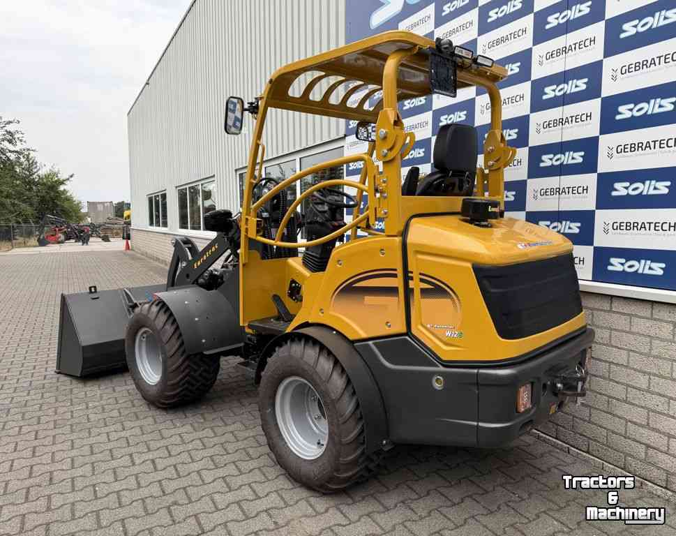 Shovel / Wiellader / Kniklader Eurotrac w12 €325 p/mnd. loader shovel minishovel