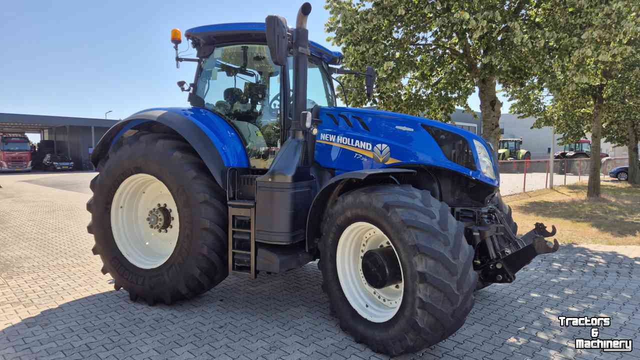 Tractor / Trekker New Holland T7.315 HD AC 40Kmh. Lucht, Fronthef, geveerde vooras en cabine.