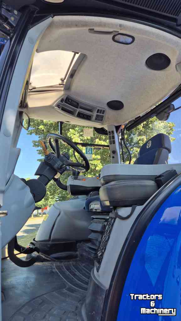 Tractor / Trekker New Holland T7.315 HD AC 40Kmh. Lucht, Fronthef, geveerde vooras en cabine.
