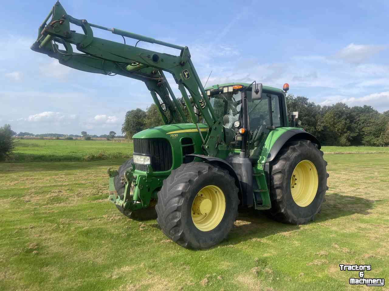Tractor / Trekker John Deere 7530 PREMIUM AP TLS FR.HEF+FR.PTO+FR.LDR.