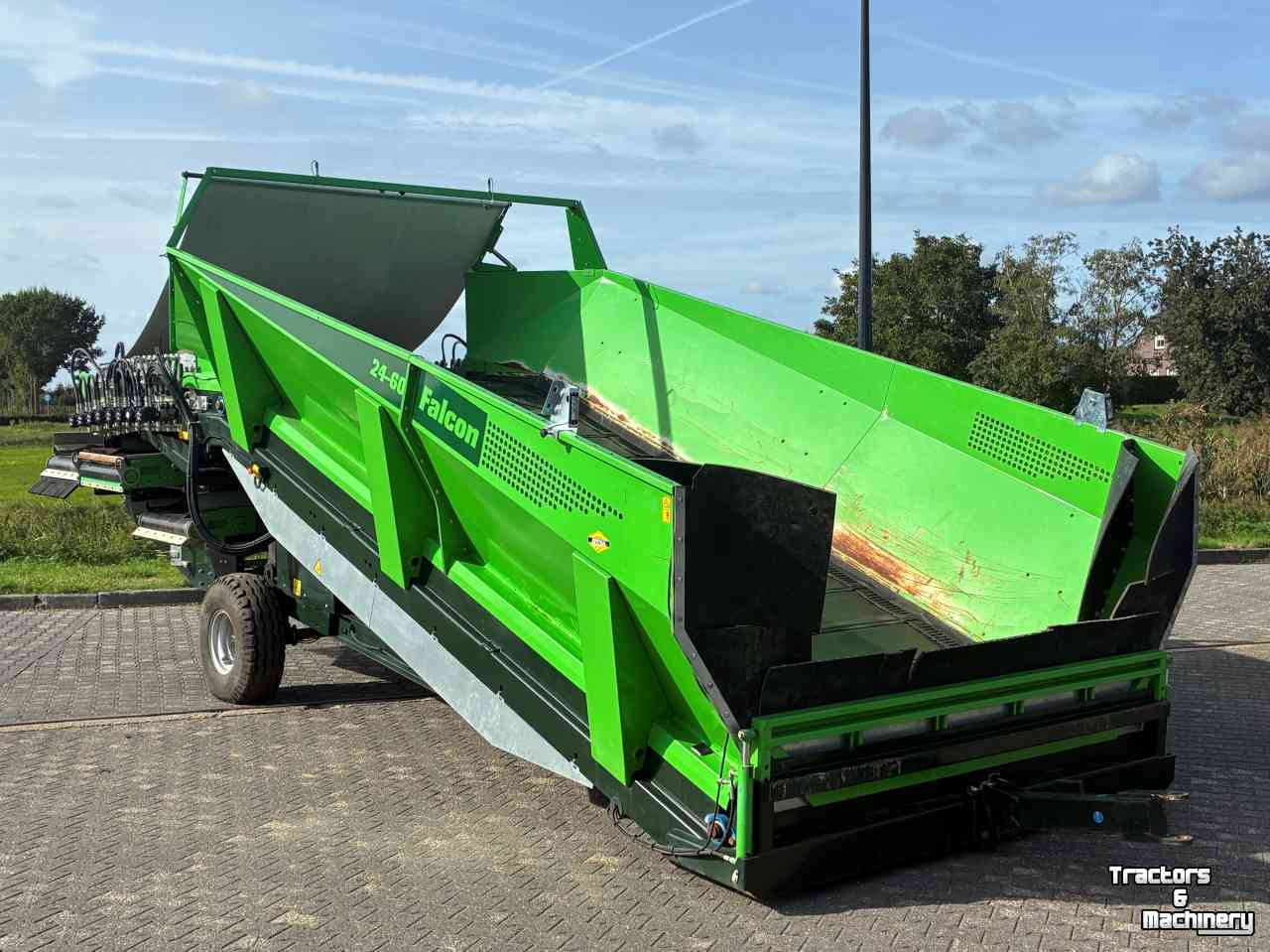 Stortbak AVR Falcon 24-60 incl voorsorteerder