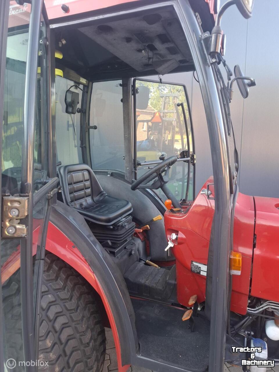 Tractor / Trekker Shibaura Gebruikte Shibaura ST450 HST compact tractor 50 pk hst