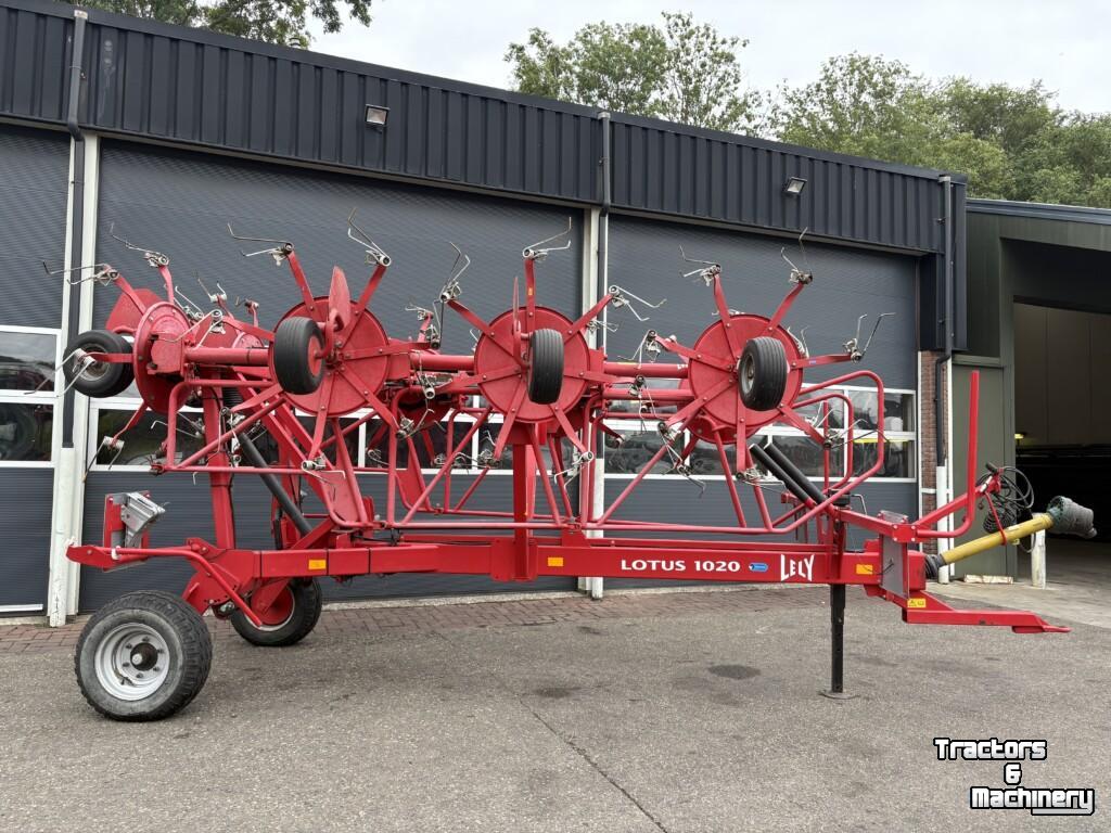Schudder Lely Lotus 1020