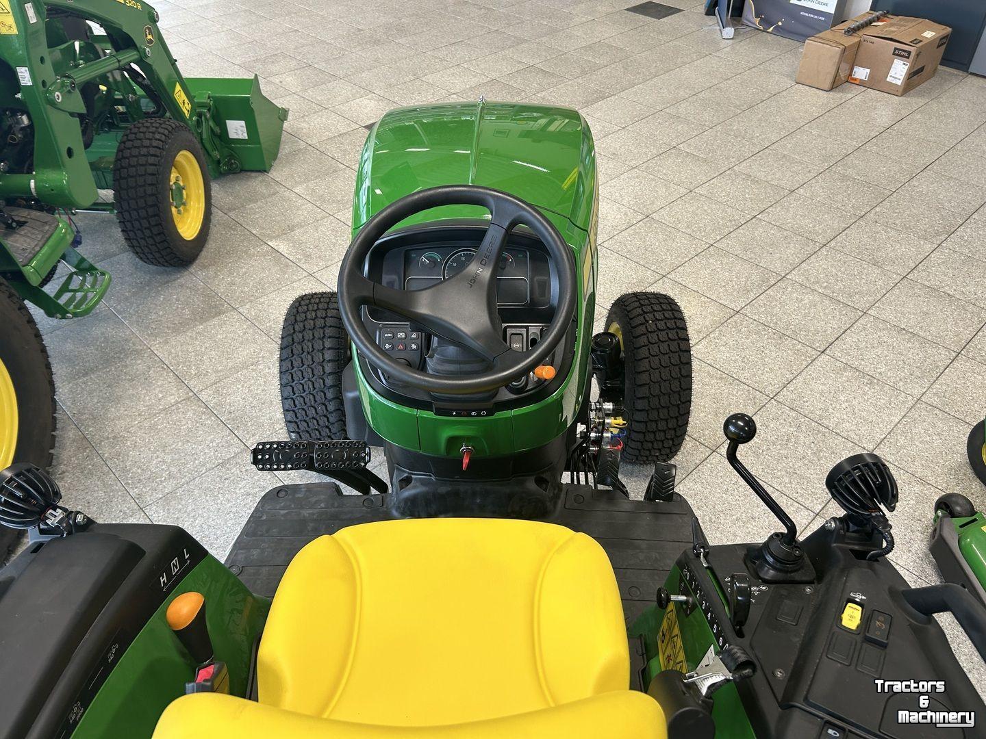Smalspoor tractor John Deere 2032R