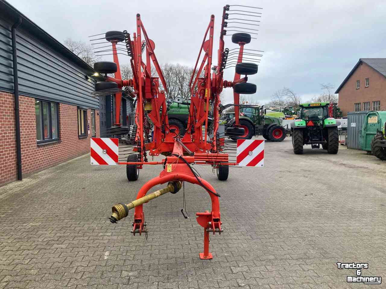 Rugger / Hark / Zwadhark Kuhn GA8121